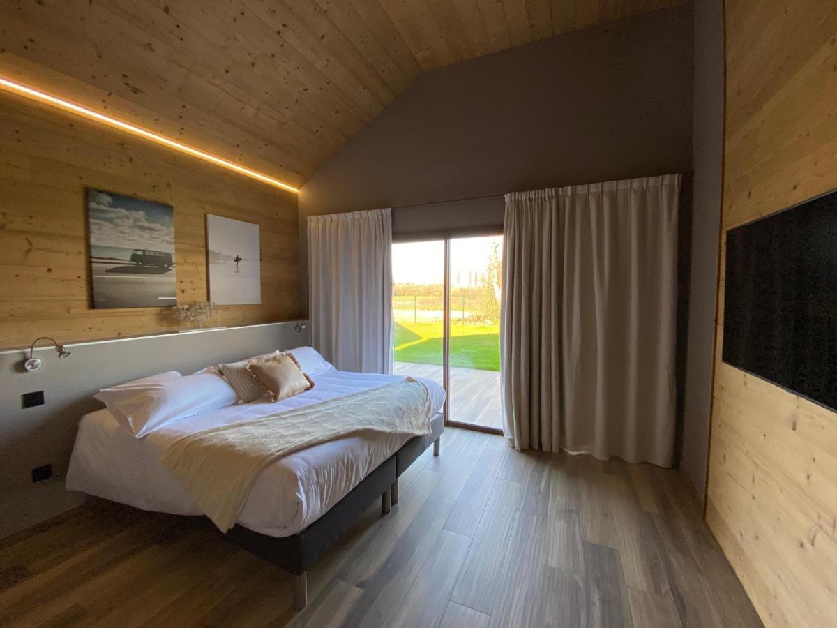 World Hotel Saint-Vulbas Ngoại thất bức ảnh