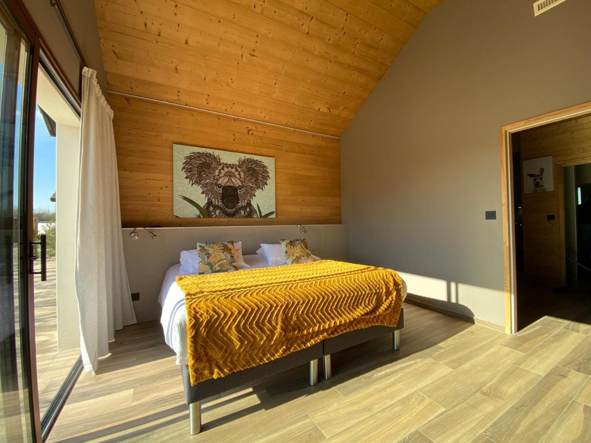 World Hotel Saint-Vulbas Ngoại thất bức ảnh