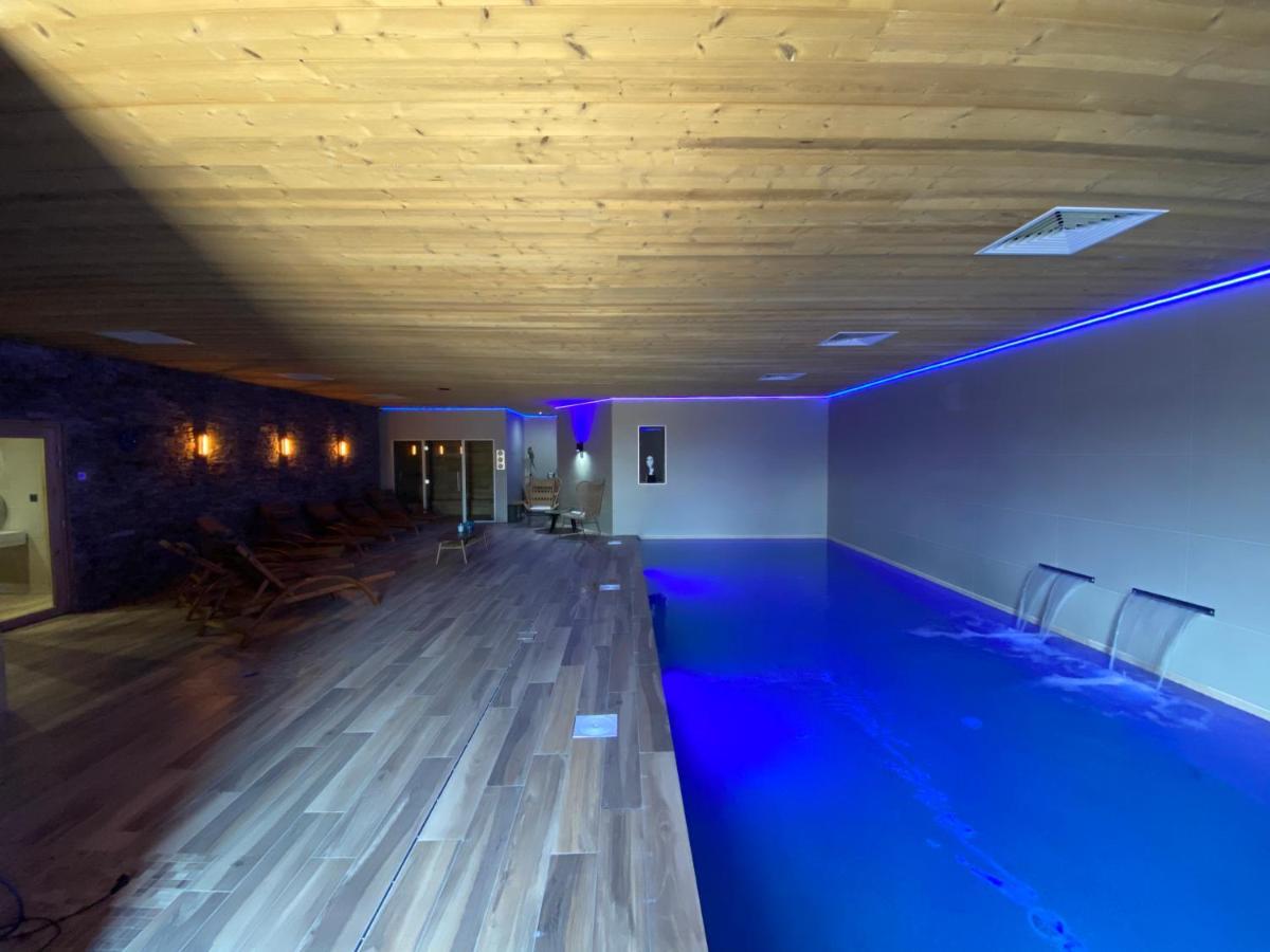 World Hotel Saint-Vulbas Ngoại thất bức ảnh
