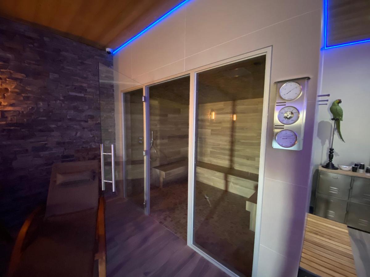 World Hotel Saint-Vulbas Ngoại thất bức ảnh